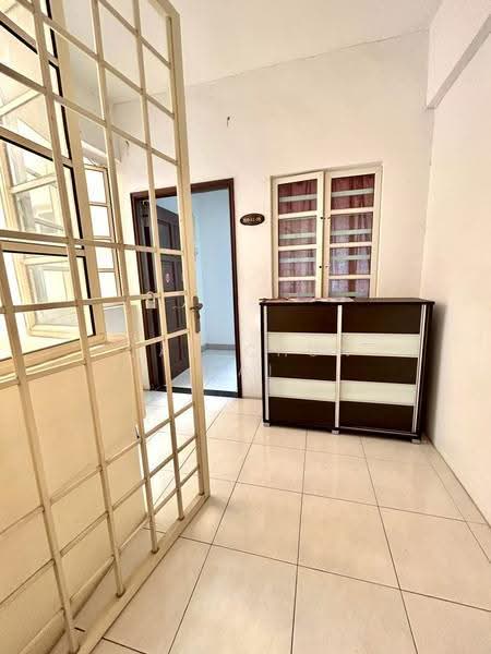 Condominium for Rent at Gold Coast Resort Condominium - Gan Chun Kai - Entrance - PropertyGuru.com.my