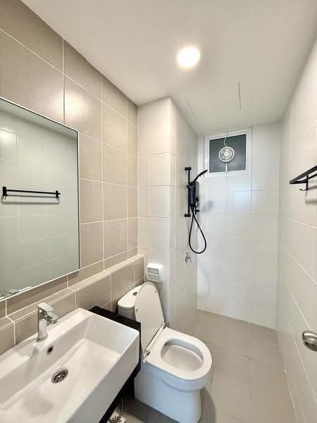 Kondominium untuk Disewa di Ideal Residency - Gan Chun Kai - Bathroom - PropertyGuru.com.my