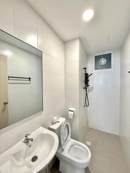 Kondominium untuk Disewa di Ideal Residency - Gan Chun Kai - Bathroom - PropertyGuru.com.my