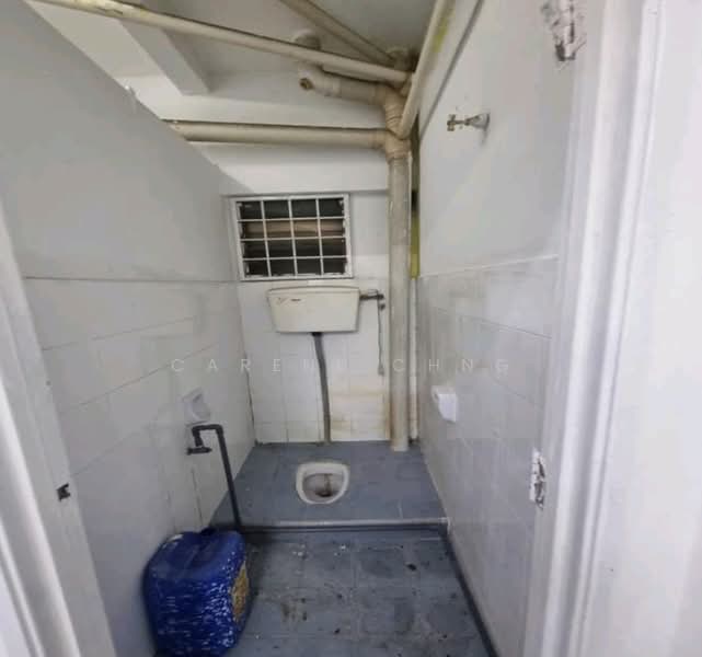 Kedai untuk Disewa di Bukit Sentosa (Rawang) - Carene Chng - Bathroom - PropertyGuru.com.my