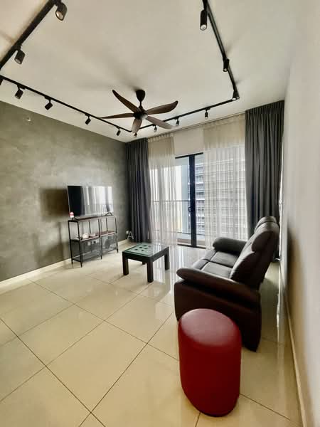 Servis Apartment untuk Disewa di Setia City Residences - Hailey Ho - Living Room - PropertyGuru.com.my