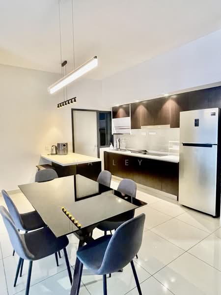 Servis Apartment untuk Disewa di Setia City Residences - Hailey Ho - Kitchen - PropertyGuru.com.my