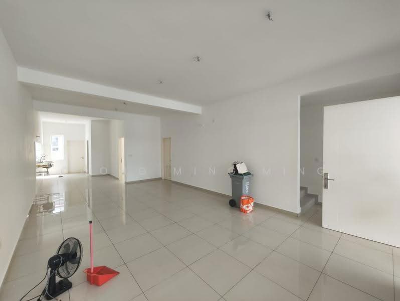 Rumah Teres 2-Tingkat untuk Dijual di Bandar Sri Sendayan (Negeri Sembilan) - Chong Ming Ming - Living Room - PropertyGuru.com.my