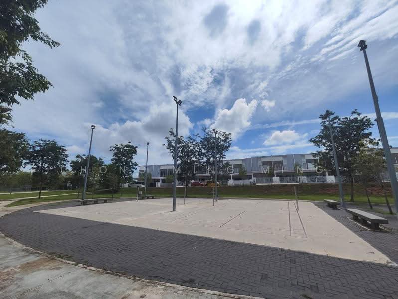 Rumah Teres 2-Tingkat untuk Dijual di Bandar Sri Sendayan (Negeri Sembilan) - Chong Ming Ming - Badminton Court - PropertyGuru.com.my