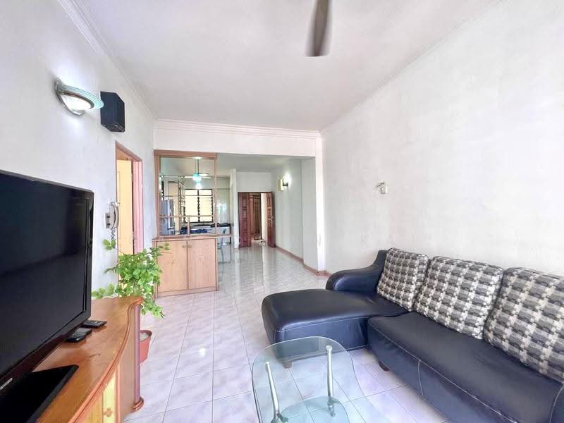 Kondominium untuk Disewa di Sunny Ville Condominium - Gan Chun Kai - Living Room - PropertyGuru.com.my