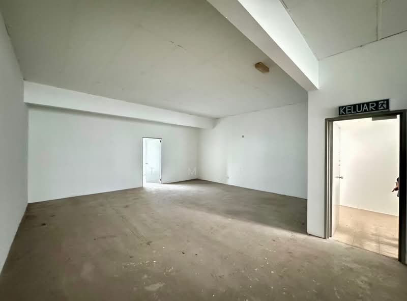 Kedai untuk Dijual di Taman Sains Selangor (Kota Damansara) - Tom Ip - PropertyGuru.com.my