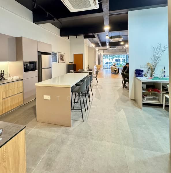 Kedai untuk Dijual di Taman Sains Selangor (Kota Damansara) - Tom Ip - PropertyGuru.com.my