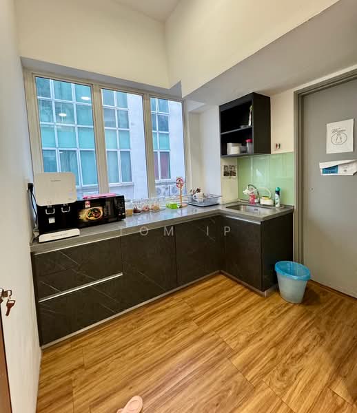 Kedai untuk Dijual di Taman Sains Selangor (Kota Damansara) - Tom Ip - PropertyGuru.com.my