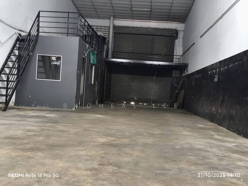 Shop for Rent in Bandar Pinggiran Subang (Shah Alam) - Racheal Lee - Interior - PropertyGuru.com.my
