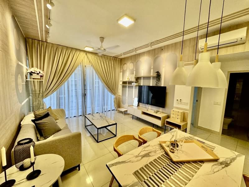 Servis Apartment untuk Disewa di Setia City Residences - Hailey Ho - Living Room - PropertyGuru.com.my