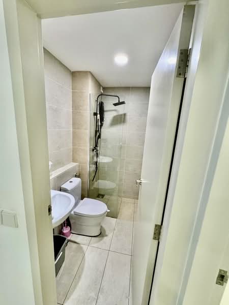 Servis Apartment untuk Disewa di Setia City Residences - Hailey Ho - Bathroom - PropertyGuru.com.my