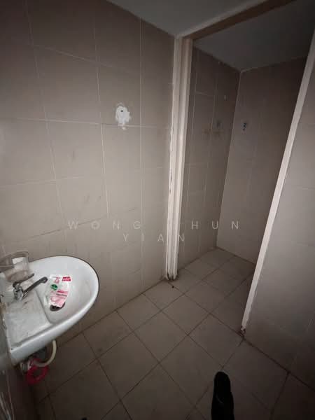 Shop / Office for Rent in Sungai Petani (Kedah) - Wong Chun Yian - Bathroom - PropertyGuru.com.my