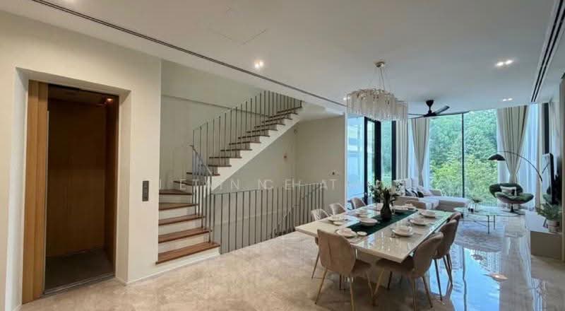 Semi-Detached House for Sale in Kenny Heights, Kh Villa (Sri Hartamas) - Jeanne Tan - Dining Room - PropertyGuru.com.my