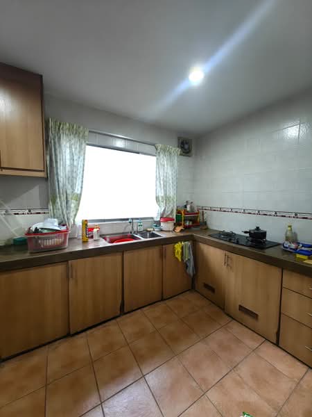 Rumah Teres untuk Dijual di Bandar Puteri Klang (Klang) - Mak Oliver - Kitchen - PropertyGuru.com.my