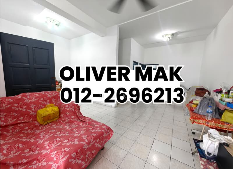 Rumah Teres untuk Dijual di Bandar Puteri Klang (Klang) - Mak Oliver - Living Room - PropertyGuru.com.my