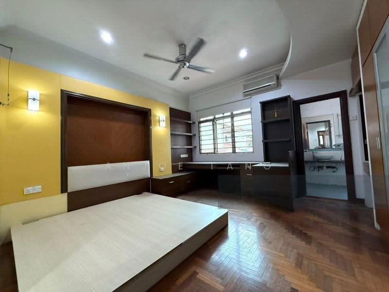 Rumah Berkembar untuk Dijual di Kota Kemuning (Shah Alam) - Anjoe Tang - PropertyGuru.com.my