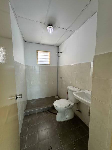 Condominium for Sale at Sierra Residency - Paul Lee - Bathroom - PropertyGuru.com.my