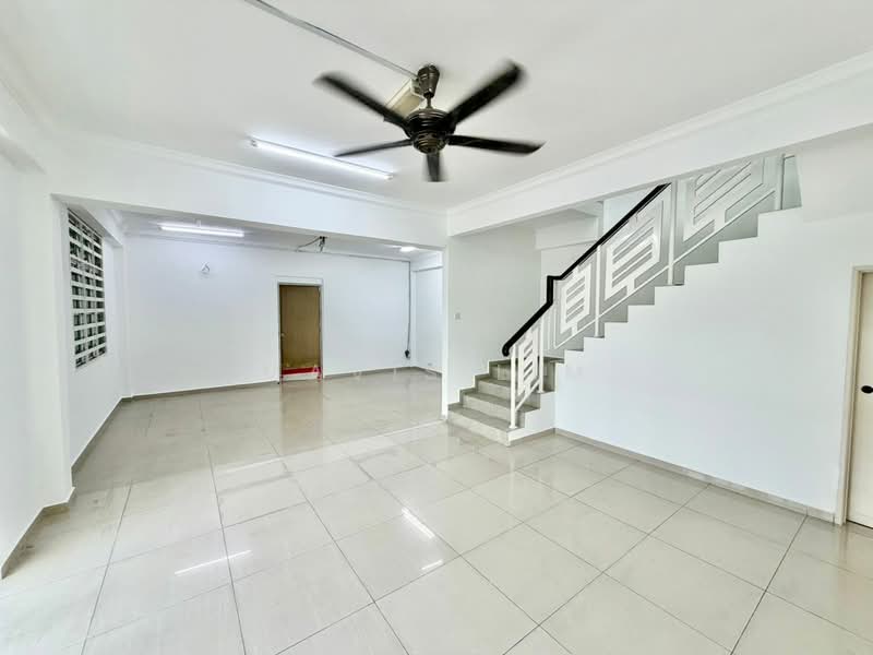 Rumah Teres 2-Tingkat untuk Disewa di George Town (Penang) - Mavis Lim - Living Room - PropertyGuru.com.my