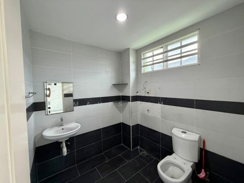 Rumah Teres 2-Tingkat untuk Disewa di George Town (Penang) - Mavis Lim - Bathroom - PropertyGuru.com.my