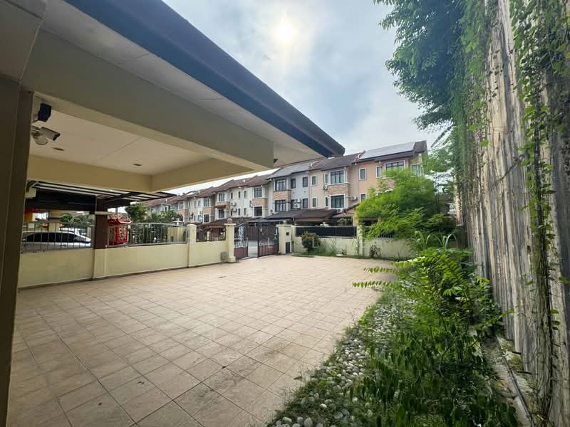 2.5-storey Terraced House for Sale in Taman Puchong Hartamas (Puchong) - Paul Lee - Exterior - PropertyGuru.com.my