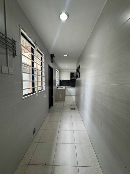 2.5-storey Terraced House for Sale in Taman Puchong Hartamas (Puchong) - Paul Lee - Corridor - PropertyGuru.com.my