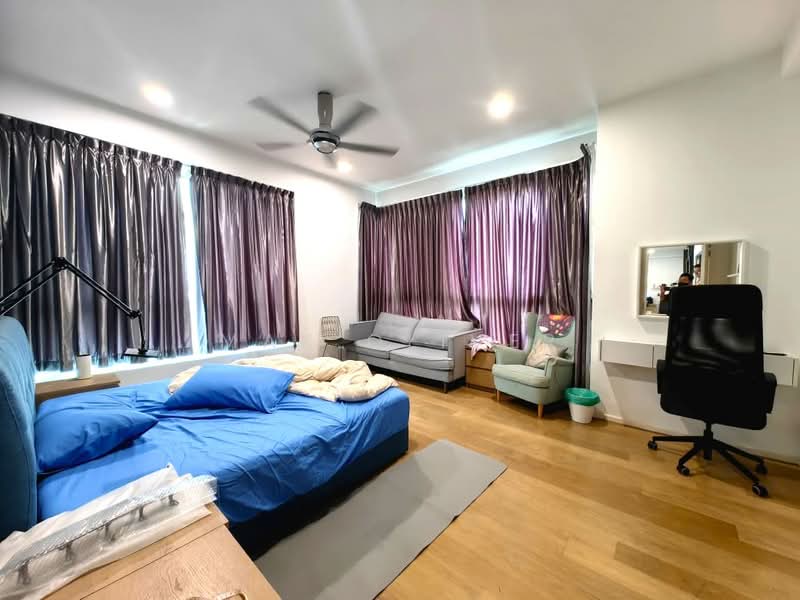 Kondominium untuk Dijual di The Treez Jalil Residen - Mak Oliver - Bedroom - PropertyGuru.com.my