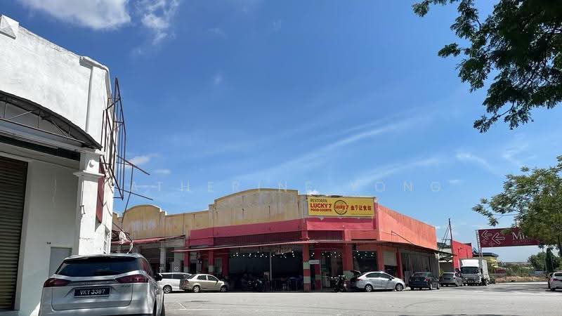 Warehouse for Sale in Nilai 3 Wholesale Centre (Nilai) - Catherine Yong - Exterior - PropertyGuru.com.my