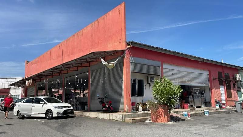 Warehouse for Sale in Nilai 3 Wholesale Centre (Nilai) - Catherine Yong - Exterior - PropertyGuru.com.my