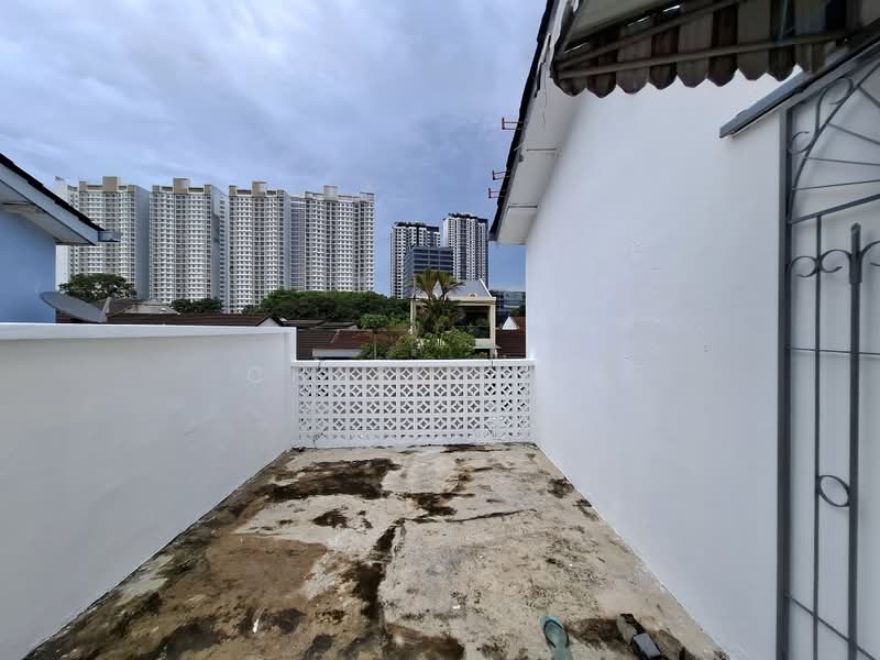 Rumah Teres 2 Tingkat untuk Dijual di Seksyen 17 (Petaling Jaya) - Charis Lee - Exterior - PropertyGuru.com.my