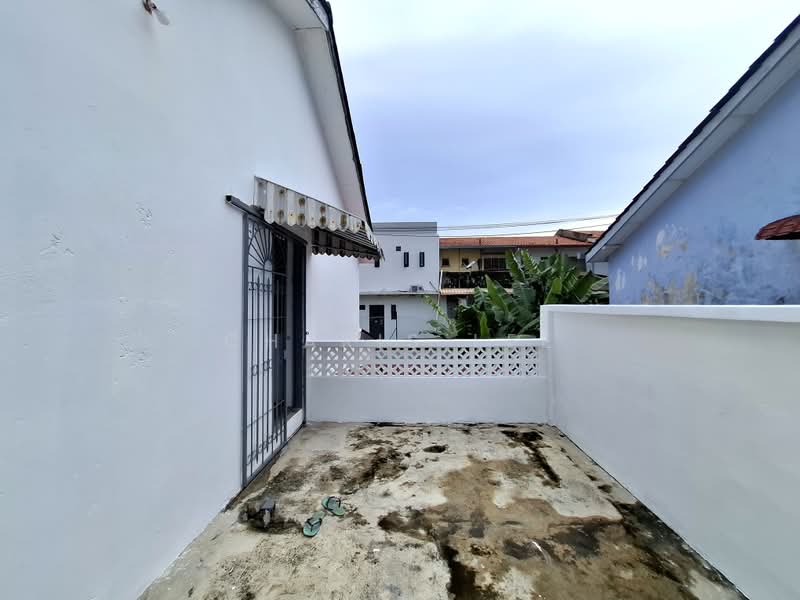 Rumah Teres 2 Tingkat untuk Dijual di Seksyen 17 (Petaling Jaya) - Charis Lee - Exterior - PropertyGuru.com.my