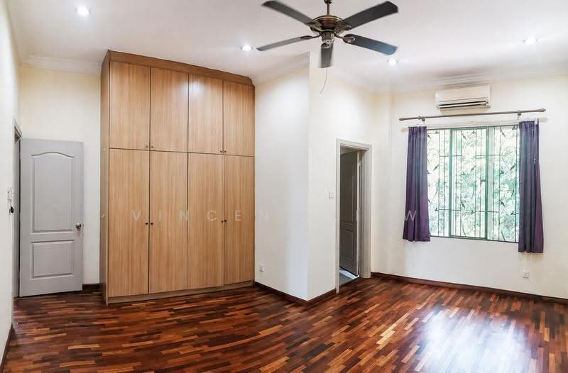 Rumah Berkembar untuk Dijual di Seksyen 9 (Kota Damansara) - Vincent Liaw - Bedroom - PropertyGuru.com.my