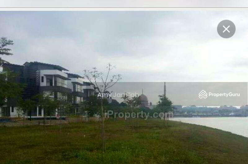 Putrajaya Lake View Precint 8, Putrajaya, Putrajaya, Putrajaya, 6 Bedrooms, 4000 Sqft, Semi