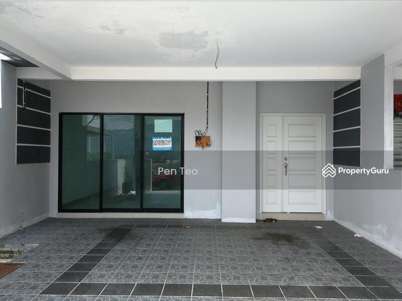3-storey Terraced House for Sale in Teluk Kumbar (Teluk Kumbar) - Pen Teo - PropertyGuru.com.my