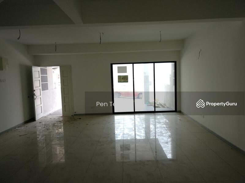 3-storey Terraced House for Sale in Teluk Kumbar (Teluk Kumbar) - Pen Teo - PropertyGuru.com.my