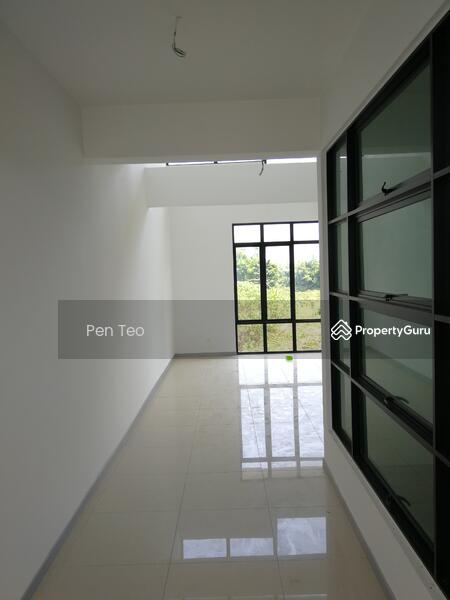 3-storey Terraced House for Sale in Teluk Kumbar (Teluk Kumbar) - Pen Teo - PropertyGuru.com.my