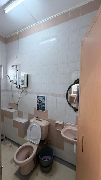 2-storey Terraced House for Sale in Bandar Tasik Selatan (Kuala Lumpur) - Bobby Lee - Bathroom - PropertyGuru.com.my