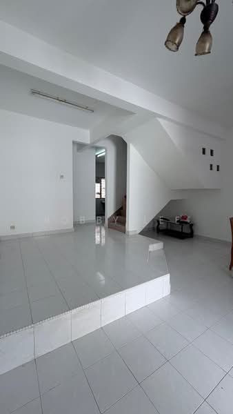2-storey Terraced House for Sale in Bandar Tasik Selatan (Kuala Lumpur) - Bobby Lee - Living Room - PropertyGuru.com.my