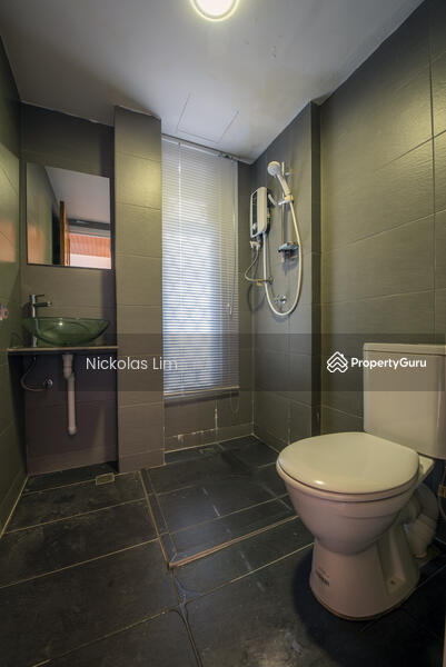 For Rent - Sea Range Tower