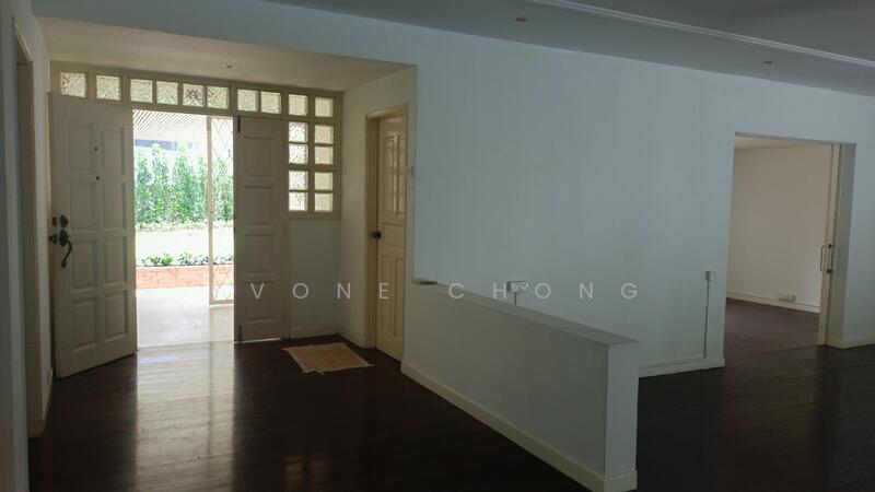 Untuk Disewa - Single storey Bungalow @ bukit tunku kenny hill