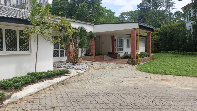 Untuk Disewa - Single storey Bungalow @ bukit tunku kenny hill