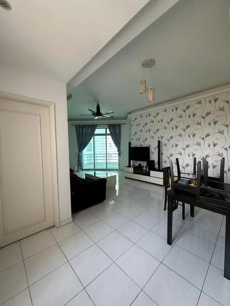 Kondominium untuk Disewa di Ocean Palms Condominium - NS Han - Living Room - PropertyGuru.com.my