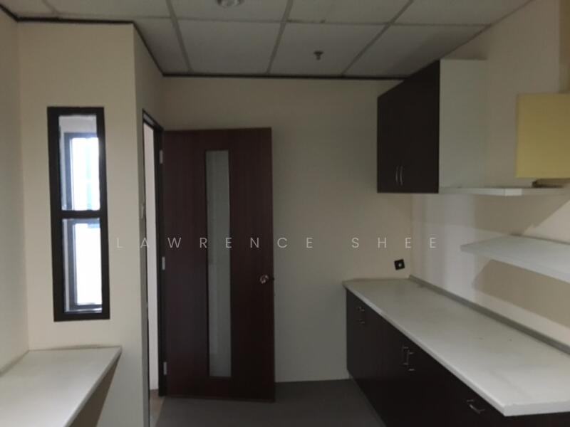 Office for Rent in KLCC (KL City Centre) - Lawrence Shee - Pantry Area - PropertyGuru.com.my