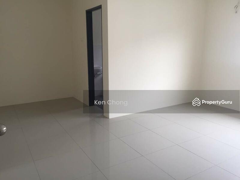 For Sale - Rawang Tin 3sty Terrace House [3033sf] Below Market near KTM