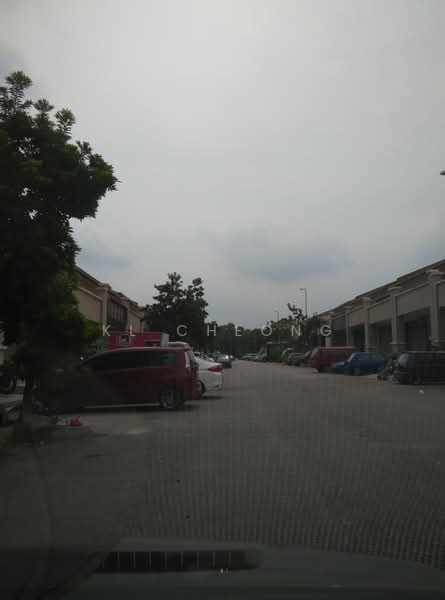 Kedai untuk Dijual di Pusat Bandar Putra Permai (Seri Kembangan) - Andrew Cheong - PropertyGuru.com.my