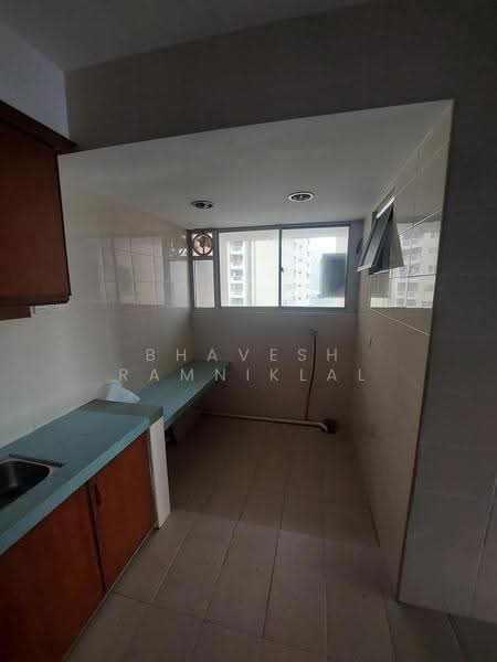 Kondominium untuk Dijual di Duta Ria - Bhavesh Ramniklal - Kitchen - PropertyGuru.com.my
