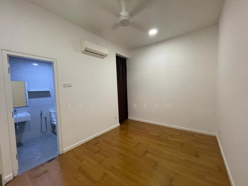 Kondominium untuk Disewa di Urbana Residences - Kenex Seng - Bathroom - PropertyGuru.com.my