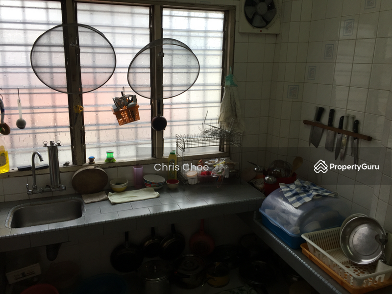 For Sale - End Lot Damansara Utama, Jalan ss21