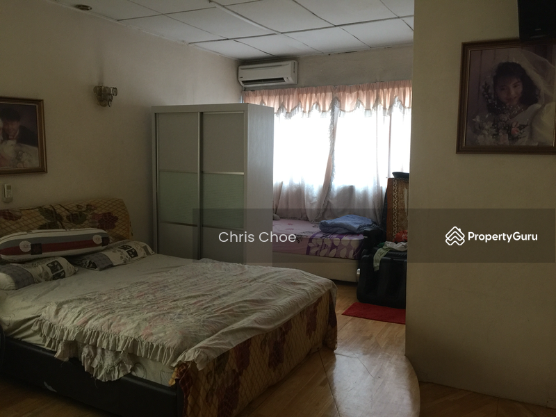 For Sale - End Lot Damansara Utama, Jalan ss21