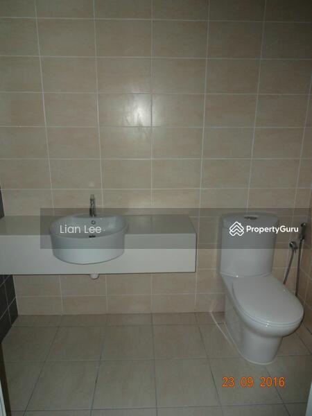 Townhouse for Sale in Shah Alam (Selangor) - Lian Lee - PropertyGuru.com.my