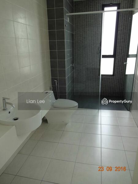 Townhouse for Sale in Shah Alam (Selangor) - Lian Lee - PropertyGuru.com.my